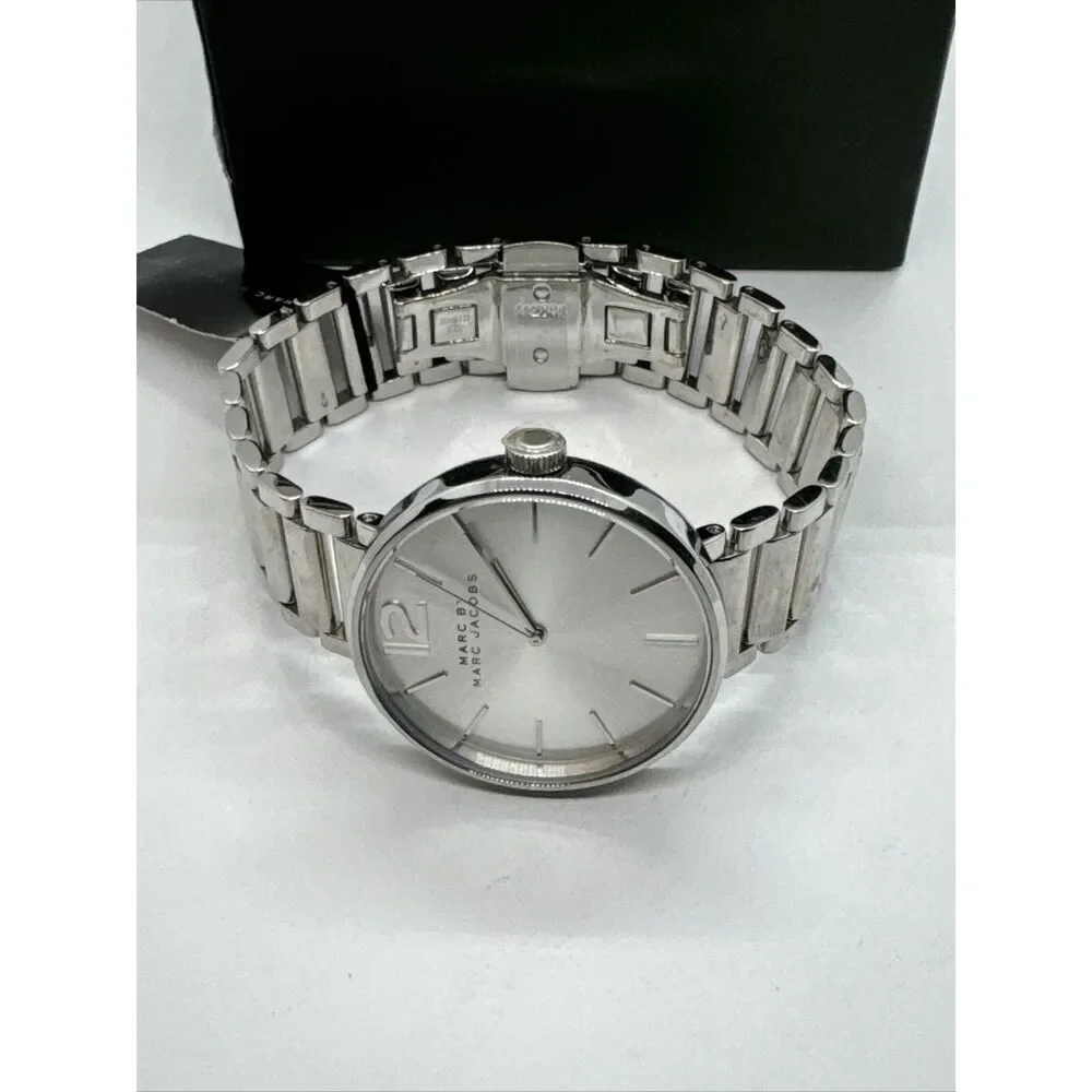 Marc by Marc Jacobs Peggy MBM3400 Women's Silver Analog Dial Quartz Watch JNA168